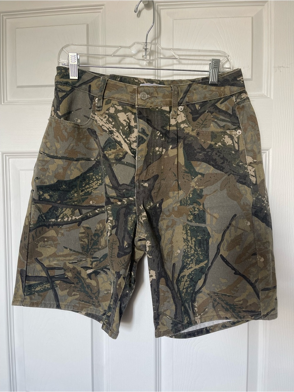Women’s Camouflage Work Shorts - Green Camo